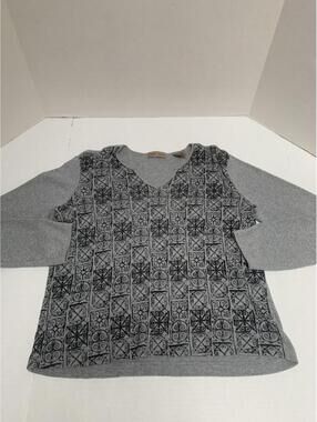 I.E. Relaxed Womans Size L Long Sleeve Gray and Black Ribbed T Shirt Top